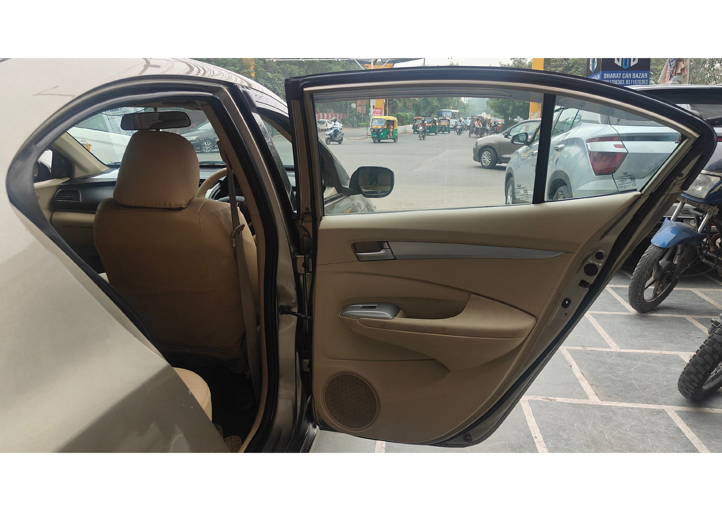 HONDA CITY V AT PETROL (2011)