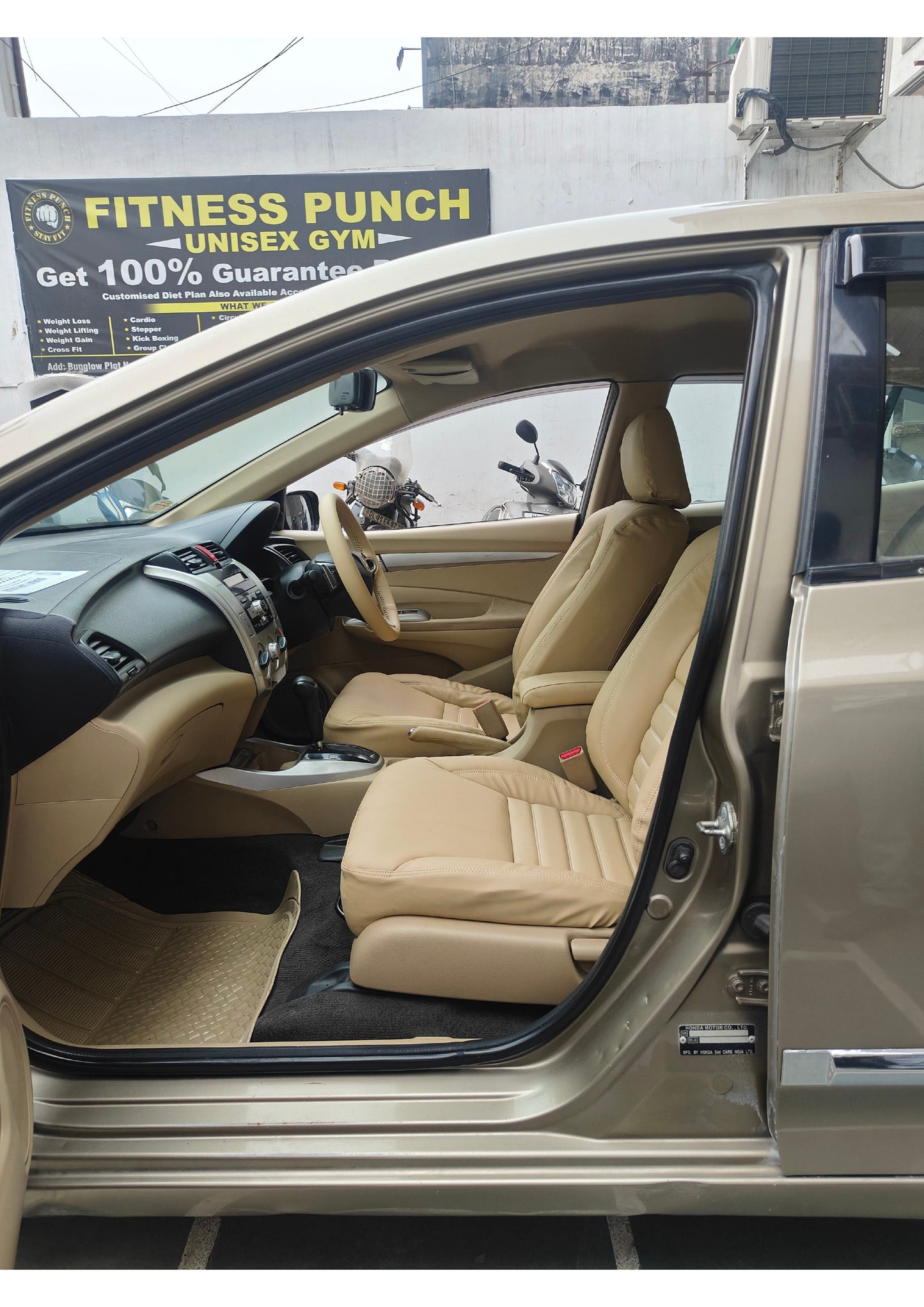HONDA CITY V AT PETROL (2011)