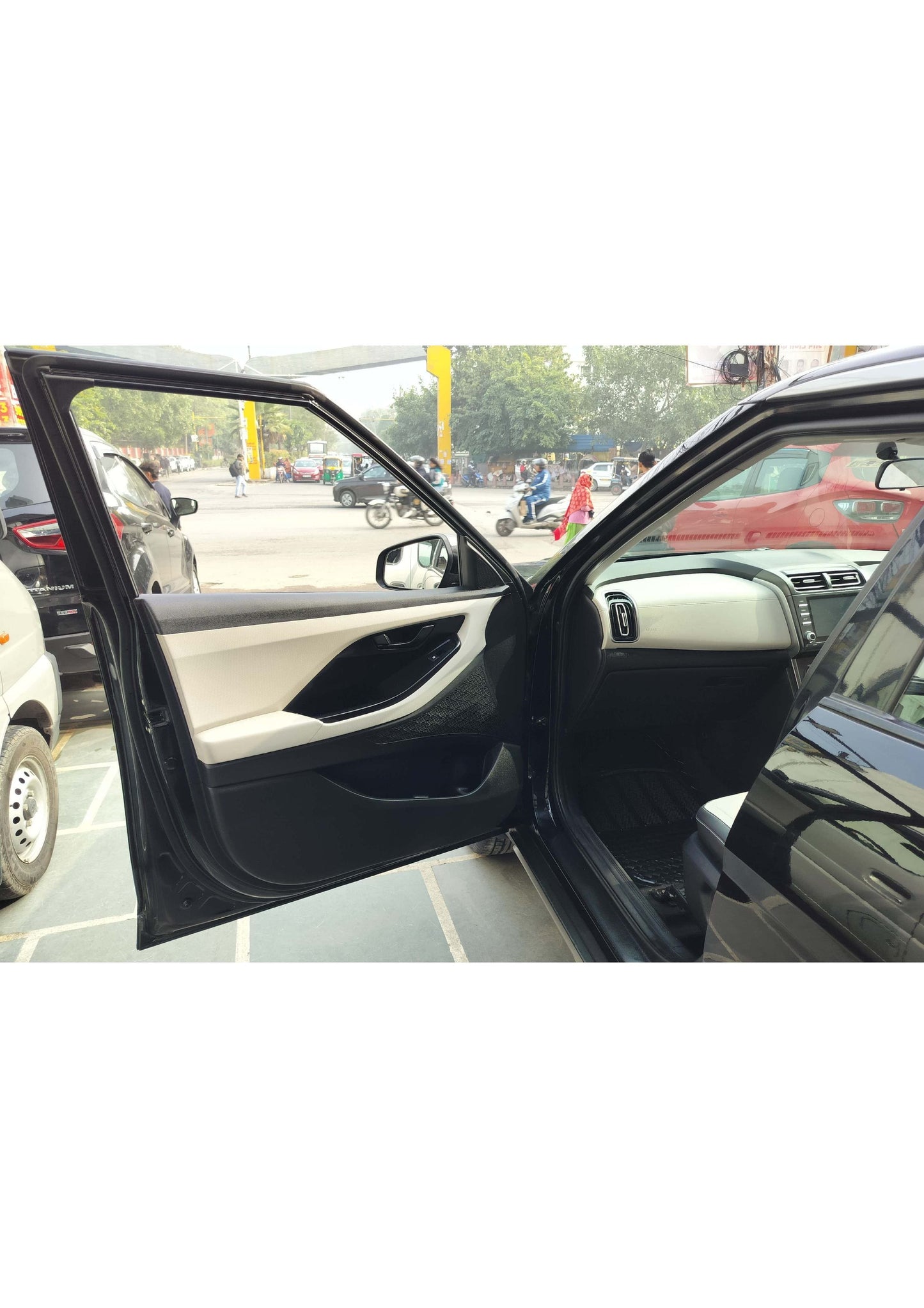 HYUNDAI CRETA EX MT 1.5 PETROL (2021)