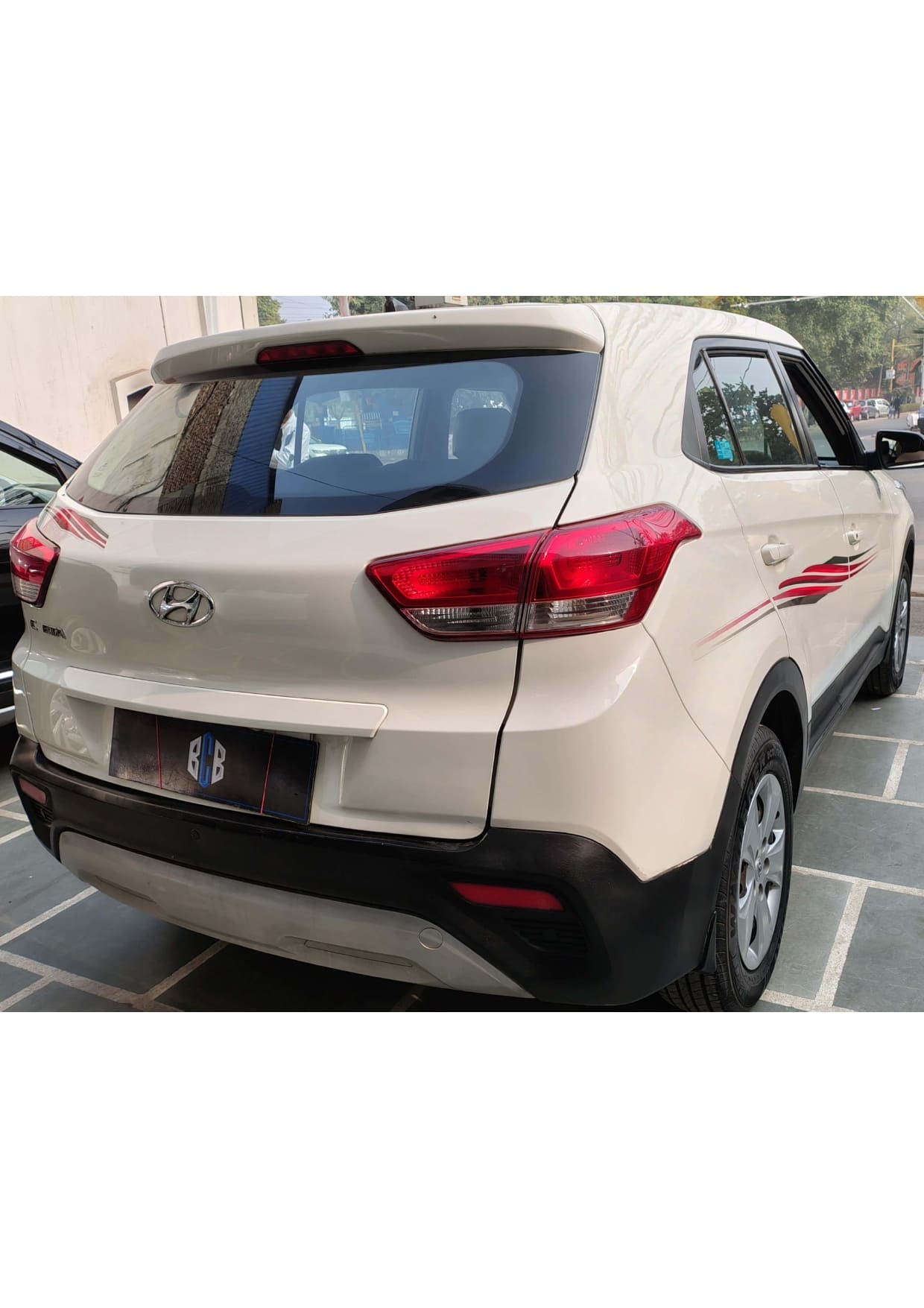 HYUNDAI CRETA E+ 1.6 PETROL (2018)