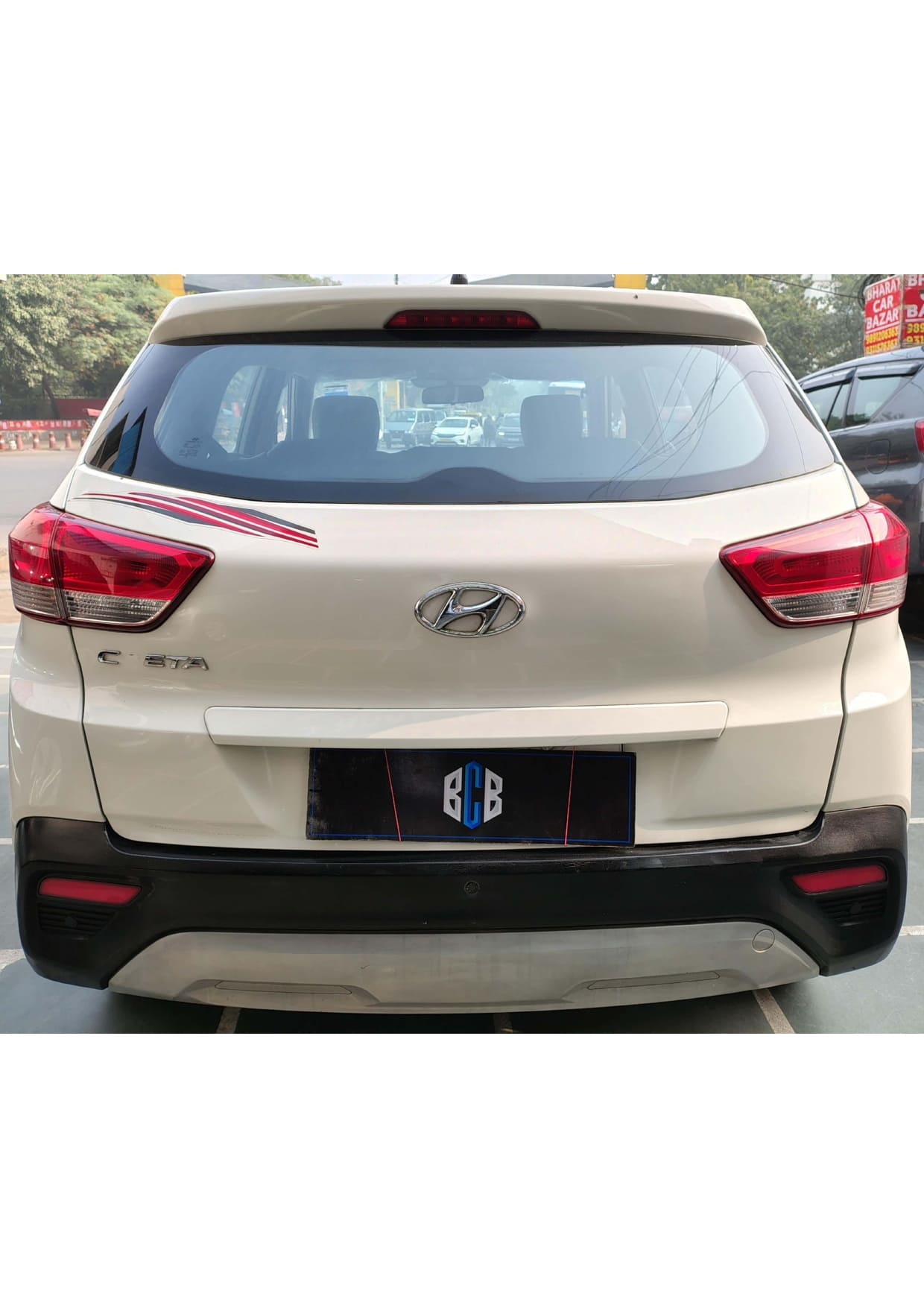 HYUNDAI CRETA E+ 1.6 PETROL (2018)