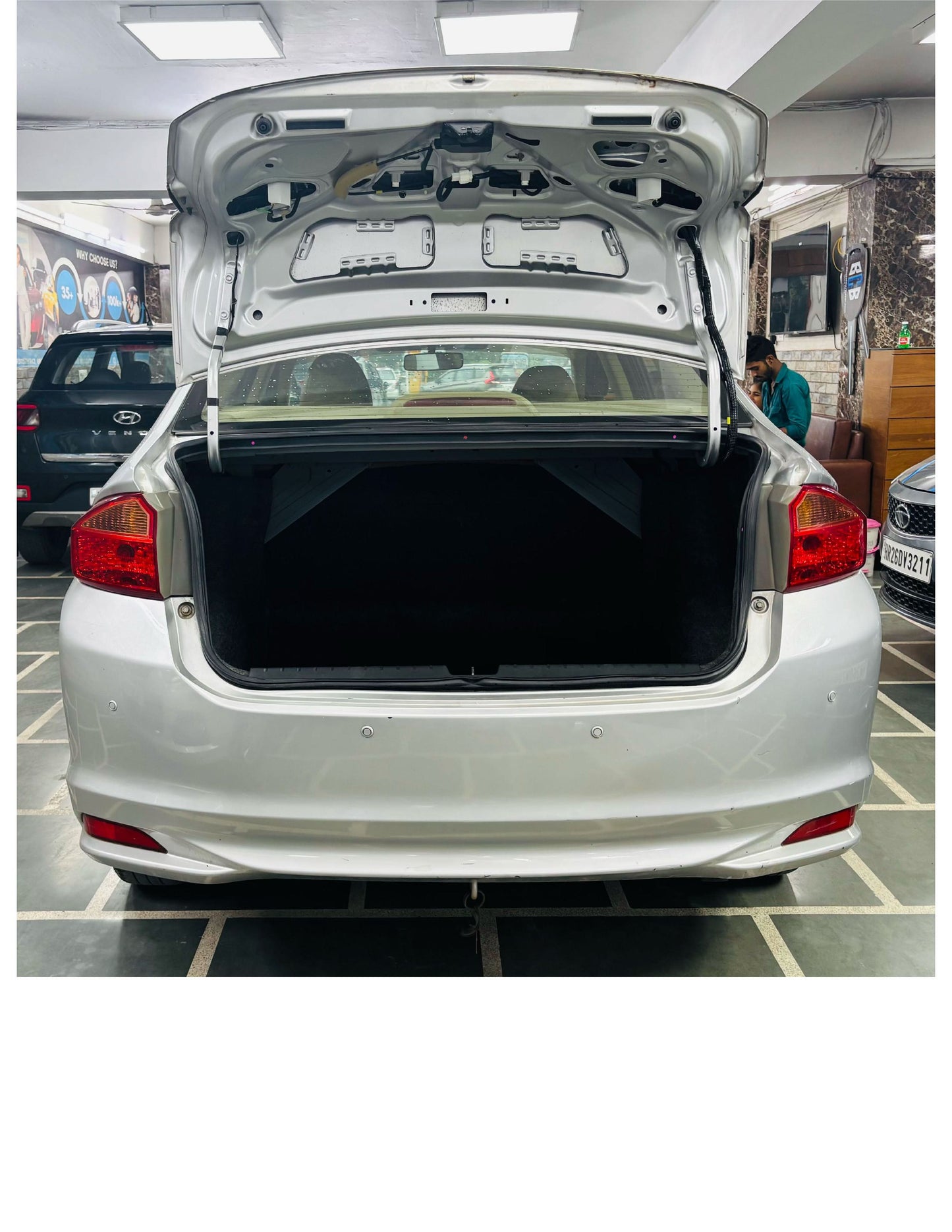 HONDA CITY VX CVT PETROL (2015)