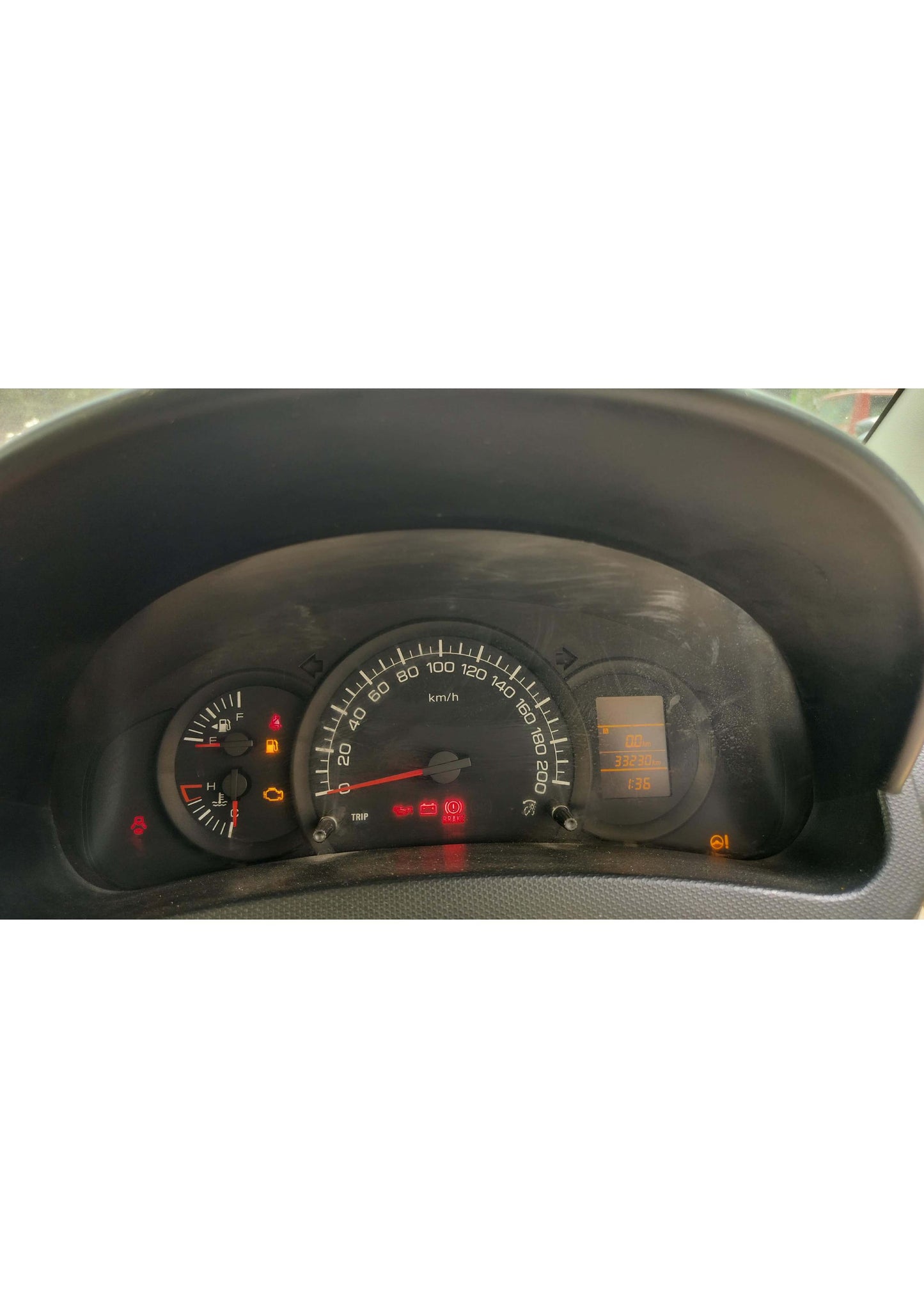 33,000 KMS DZIRE LXI PETROL (2013)