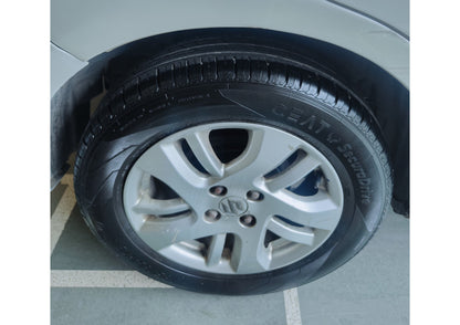 MARUTI SWIFT DZIRE ZXI PETROL (2012)