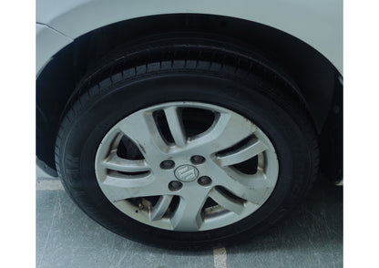 MARUTI SWIFT DZIRE ZXI PETROL (2012)