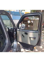 Load image into Gallery viewer, MARUTI EECO 5 STR AC GREEN CNG (2020)
