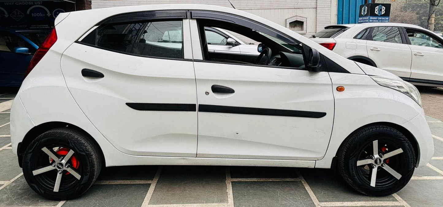 17,000 KMS HYUNDAI EON MAGNA+ PETROL (2016)