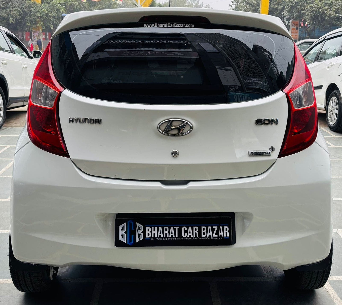 17,000 KMS HYUNDAI EON MAGNA+ PETROL (2016)