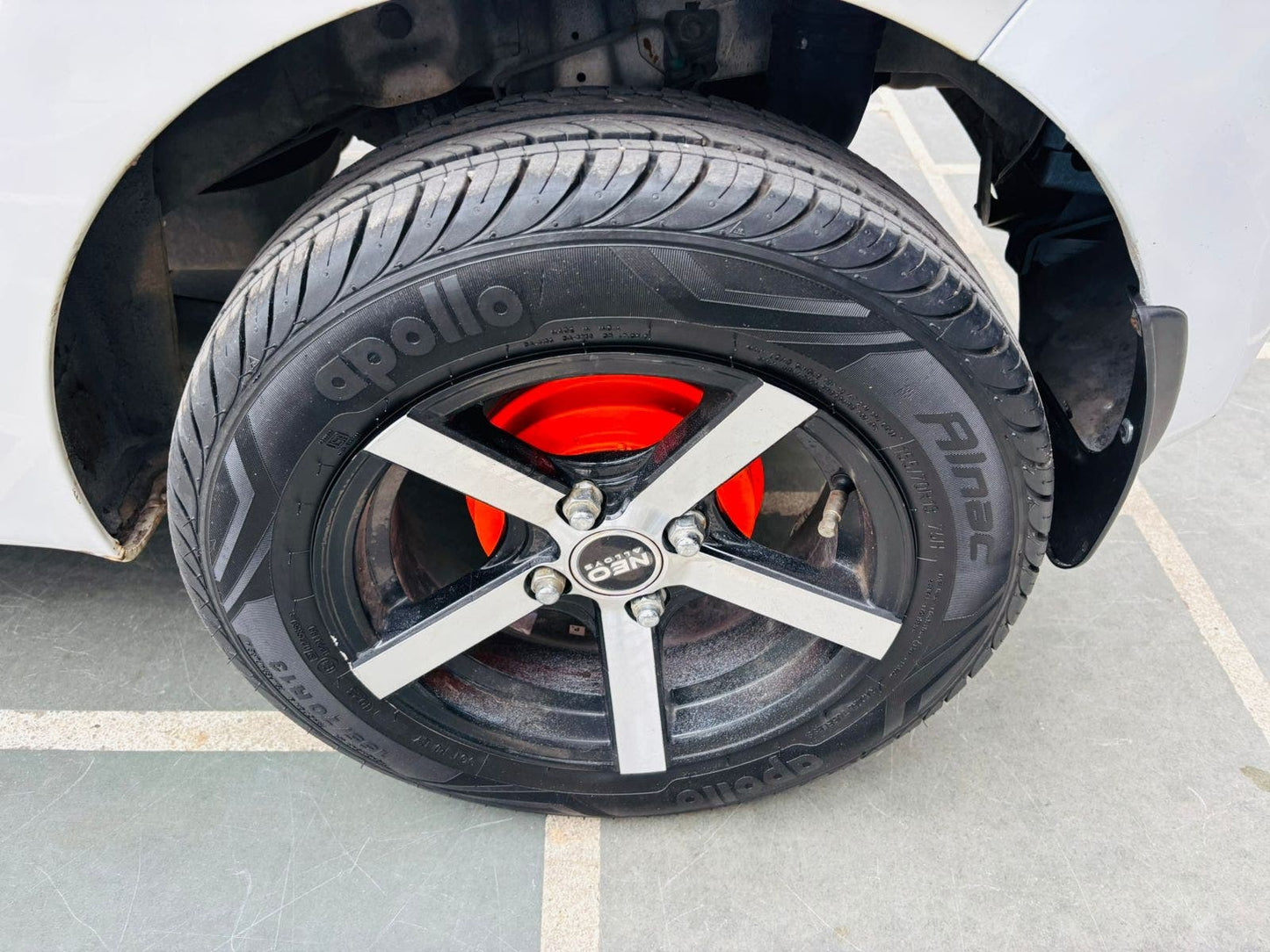 17,000 KMS HYUNDAI EON MAGNA+ PETROL (2016)