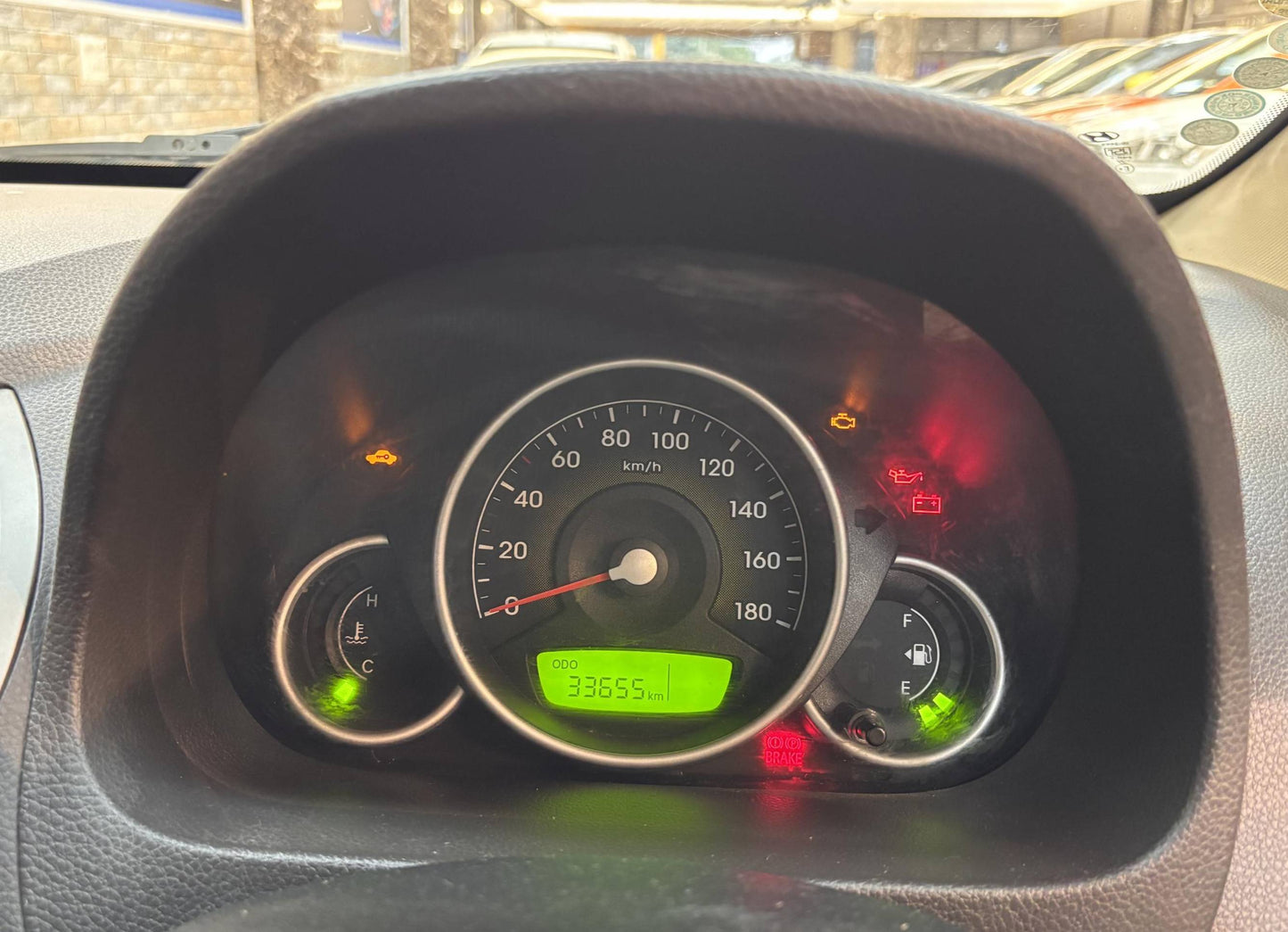 33,000 KMS HYUNDAI EON MAGNA 1.0 PETROL (2014)
