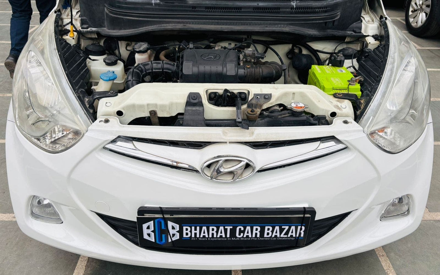 17,000 KMS HYUNDAI EON MAGNA+ PETROL (2016)