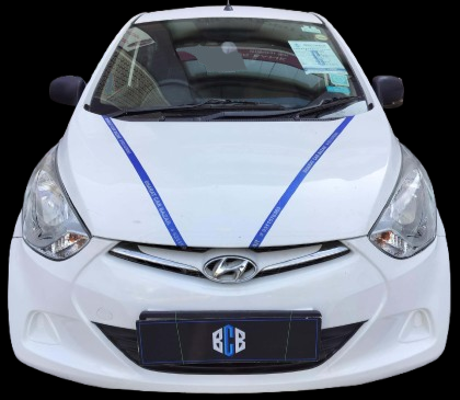 31,000 KMS HYUNDAI EON MAGNA PETROL (2015)