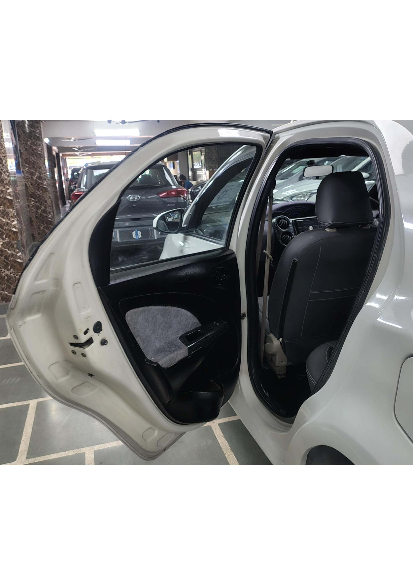 TOYOTA ETIOS GD DIESEL (2015)