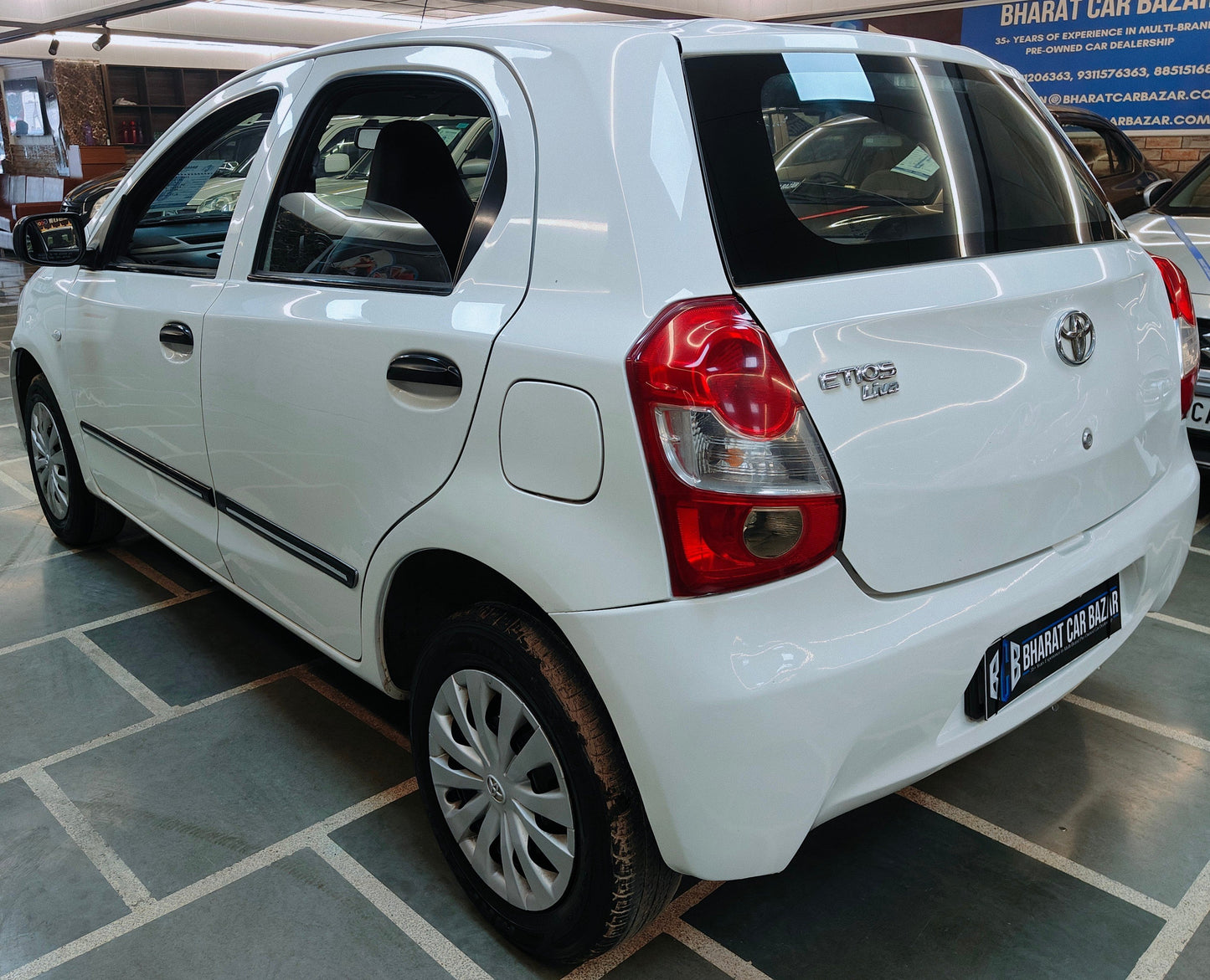 24,000 KMS TOYOTA ETIOS LIVA 1.2 J PETROL (2013)