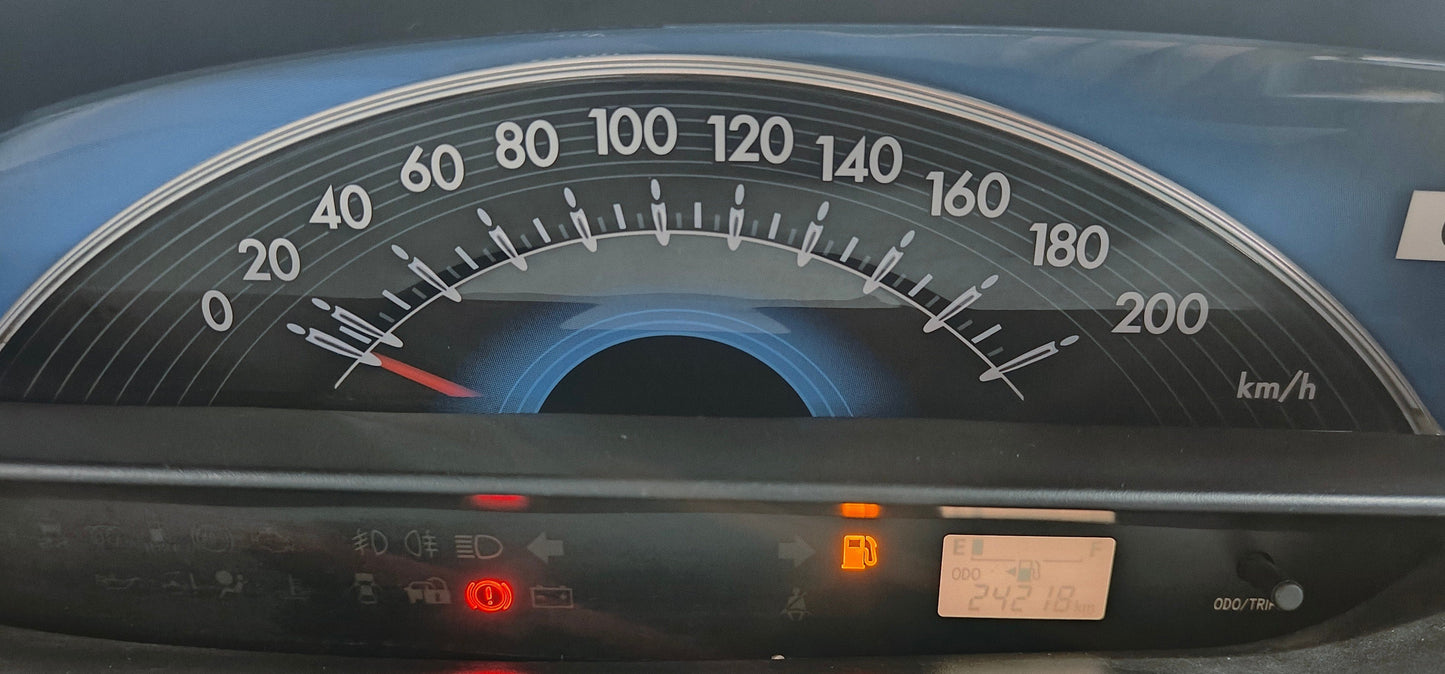 24,000 KMS TOYOTA ETIOS LIVA 1.2 J PETROL (2013)