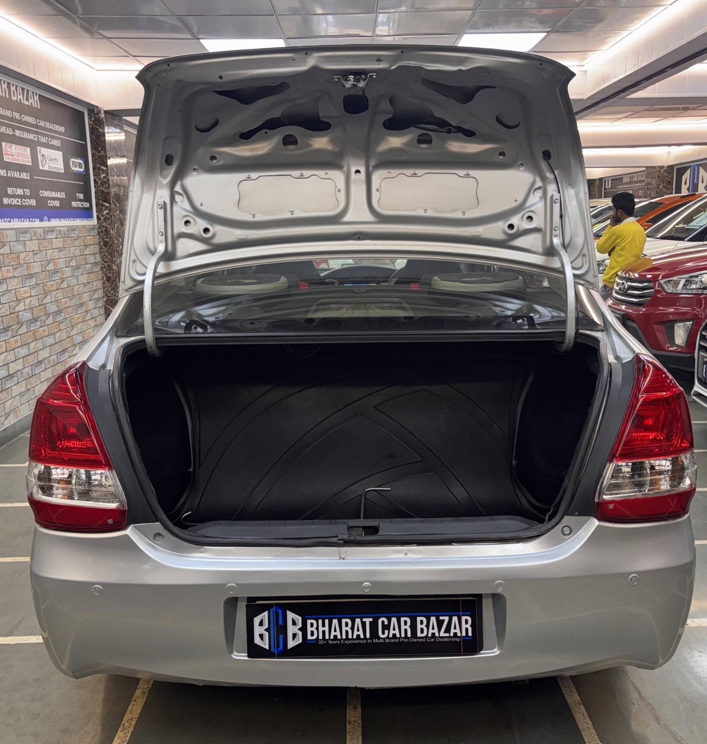 TOYOTA ETIOS VX CNG (2011)