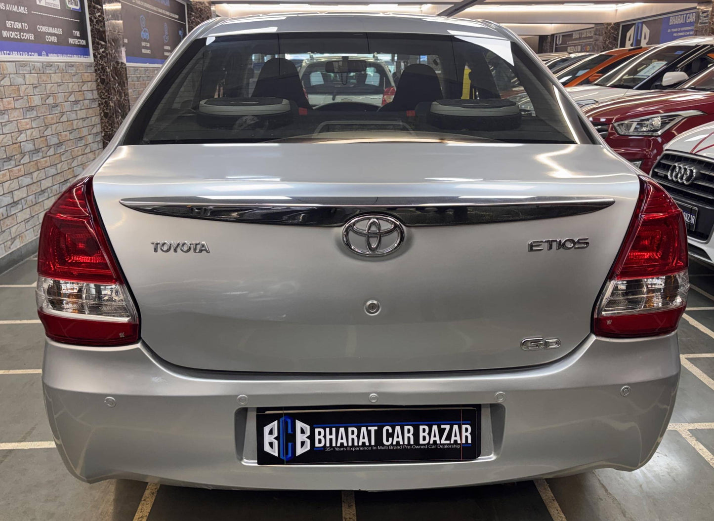 TOYOTA ETIOS VX CNG (2011)