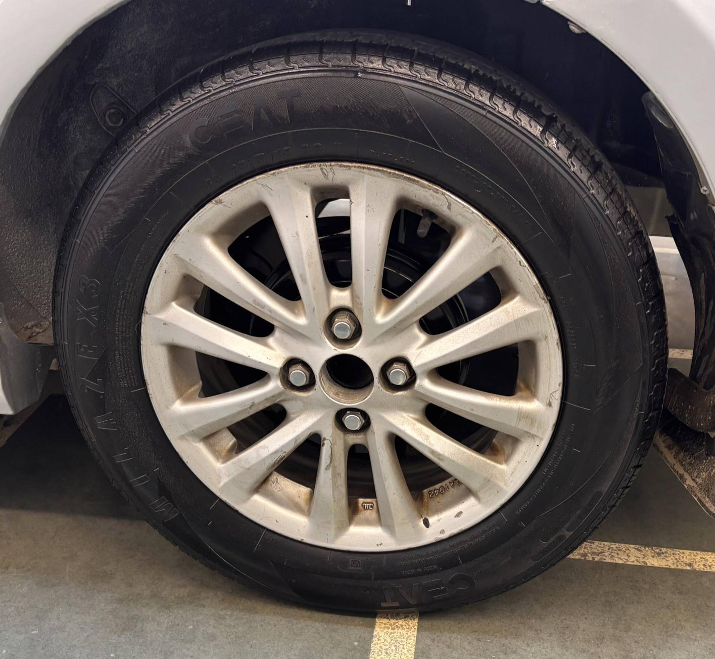 TOYOTA ETIOS VX CNG (2011)