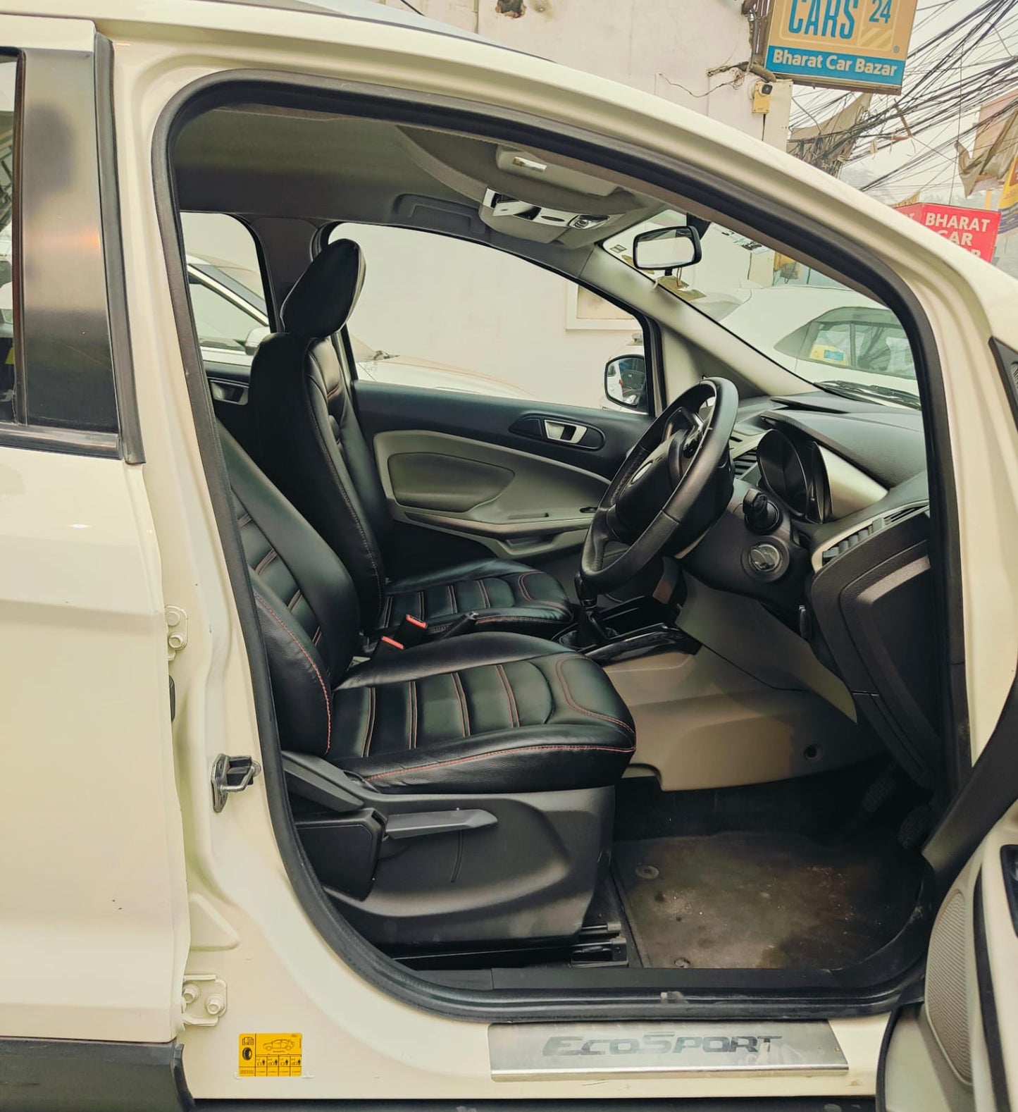 FORD ECOSPORT TITANIUM PETROL (2014) - Bharat Car Bazar