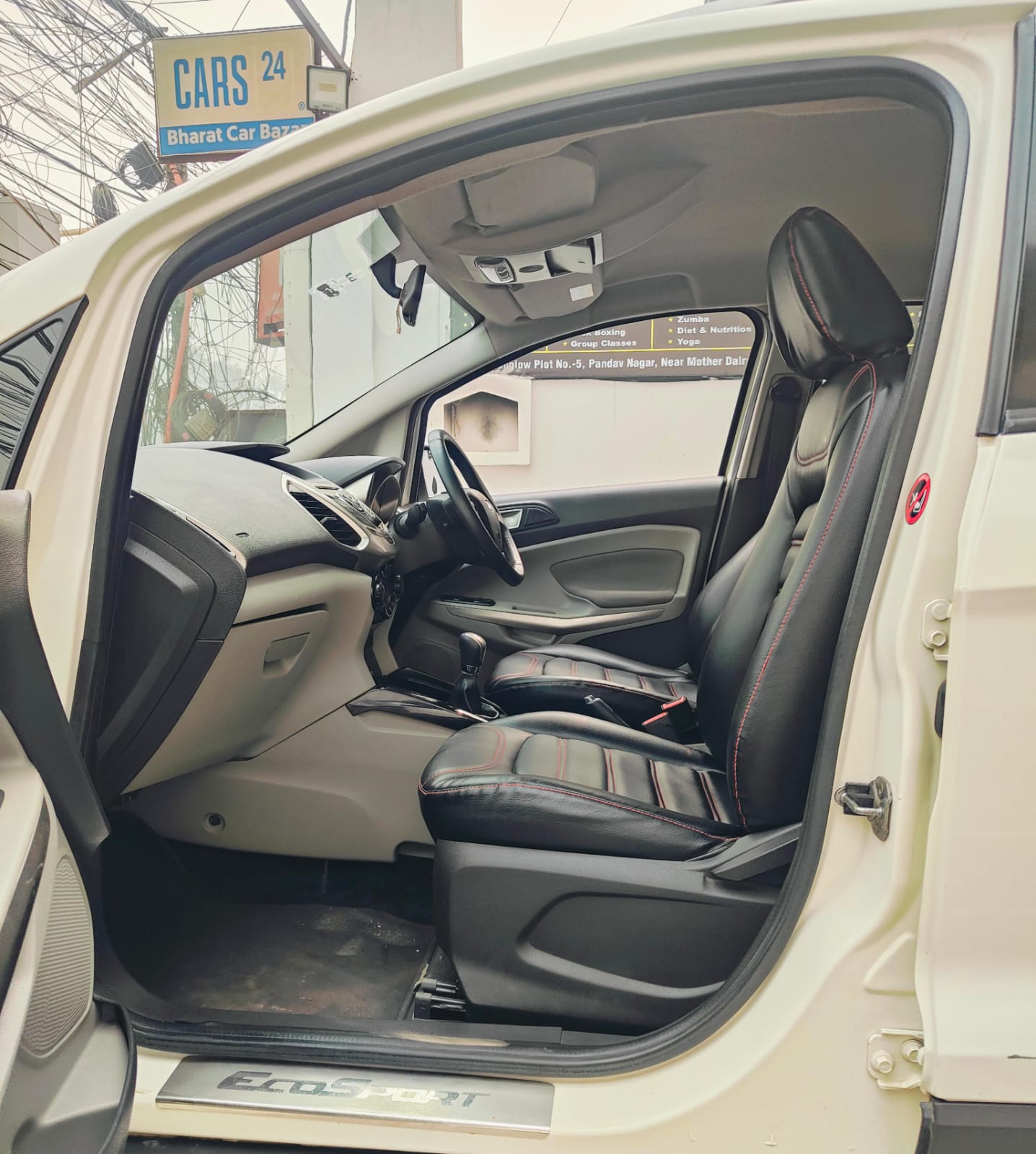 FORD ECOSPORT TITANIUM PETROL (2014) - Bharat Car Bazar