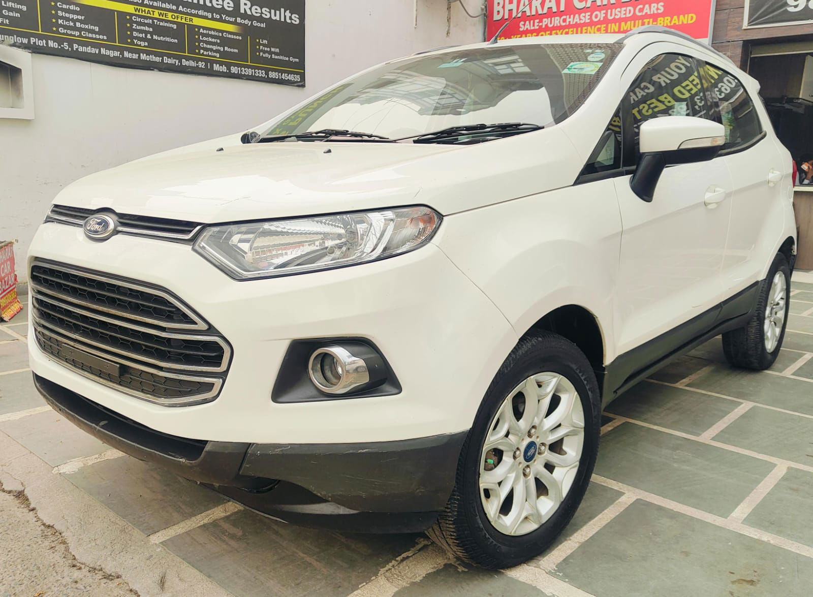 FORD ECOSPORT TITANIUM PETROL (2014) - Bharat Car Bazar