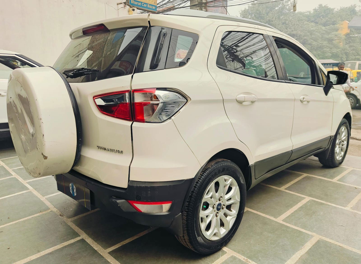FORD ECOSPORT TITANIUM PETROL (2014) - Bharat Car Bazar
