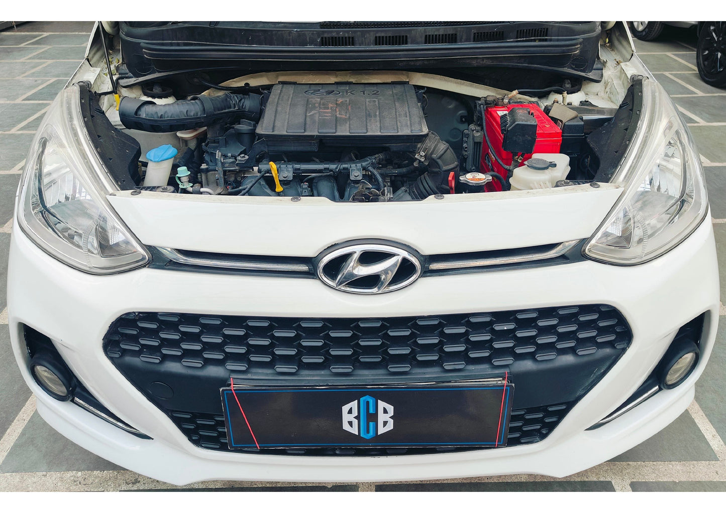 HYUNDAI GRAND I10 MAGNA AUTOMATIC PETROL (2017)