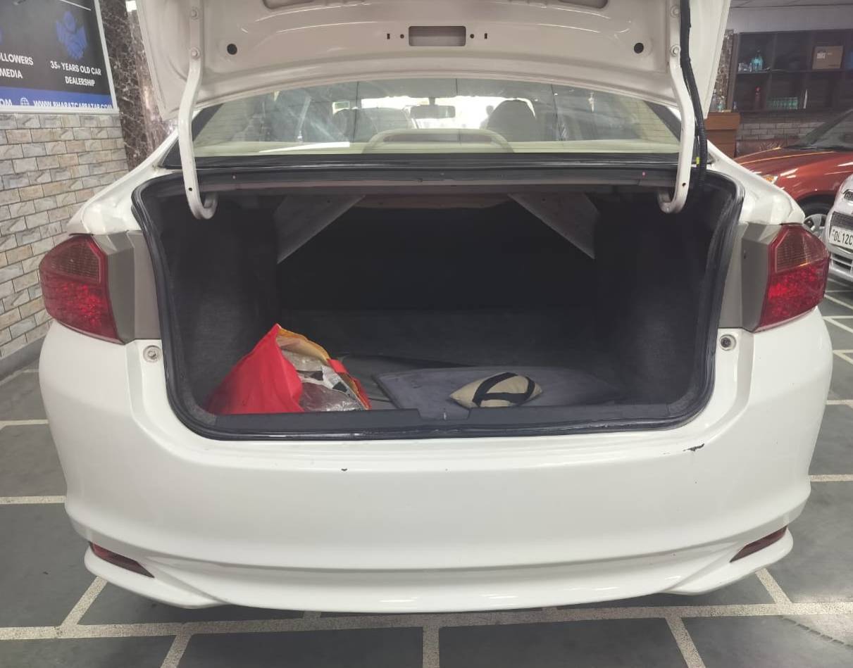 HONDA CITY V MT PETROL (2016)