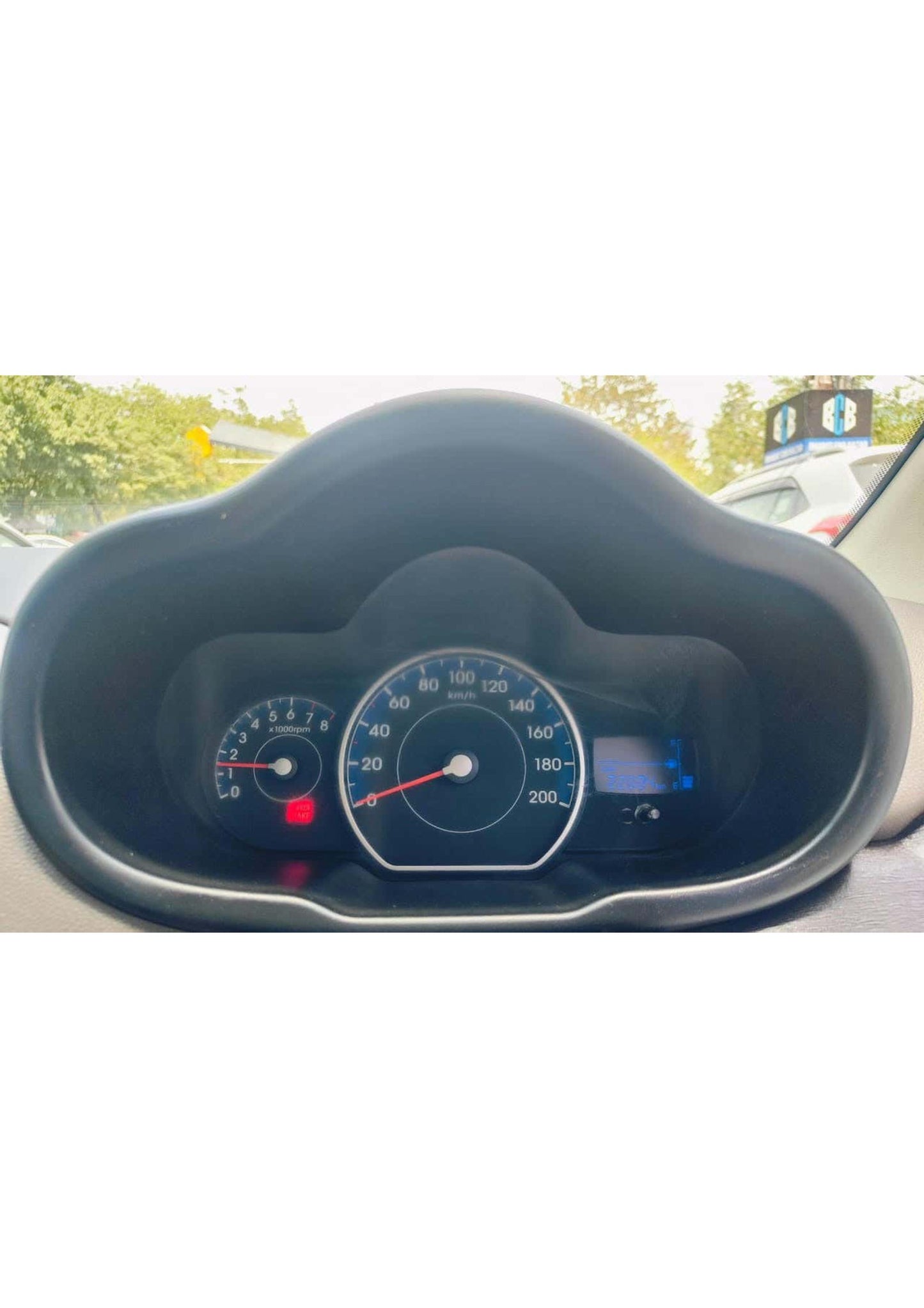 22,000 KMS HYUNDAI I10 1.2 PETROL+CNG (2012)