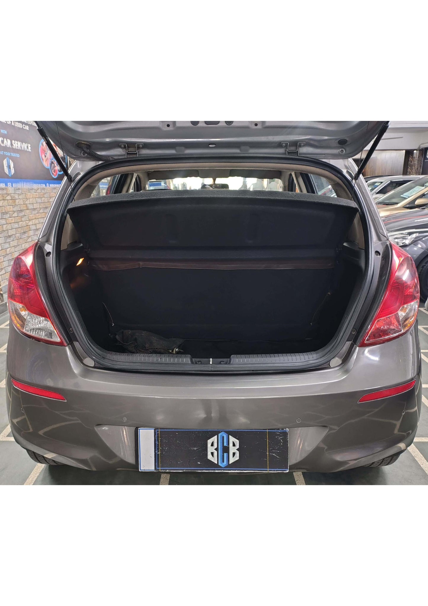 HYUNDAI I20 MAGNA (O) PETROL (2013)