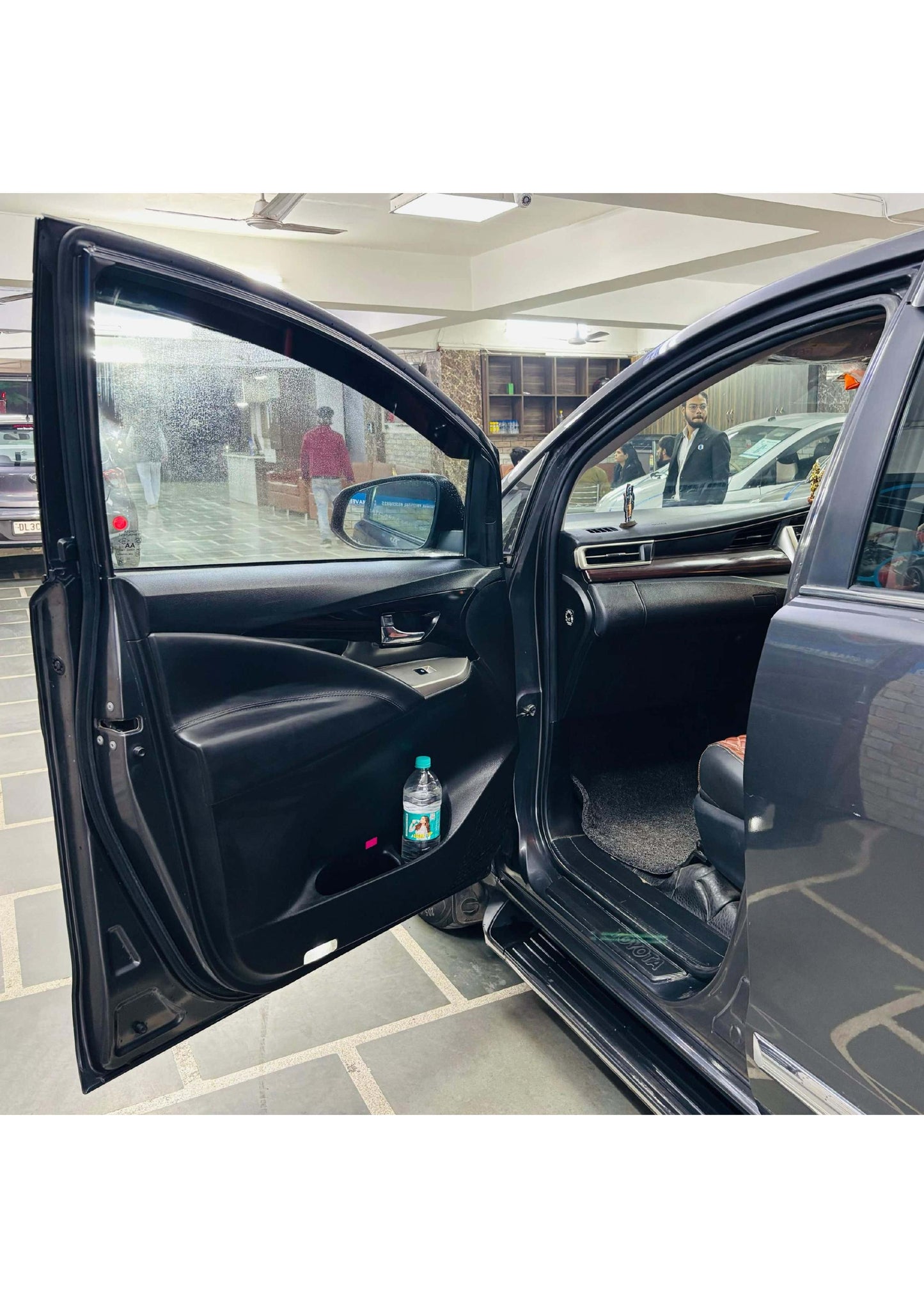 TOYOTA INNOVA CRYSTA V 2.4 MT DIESEL (2022)
