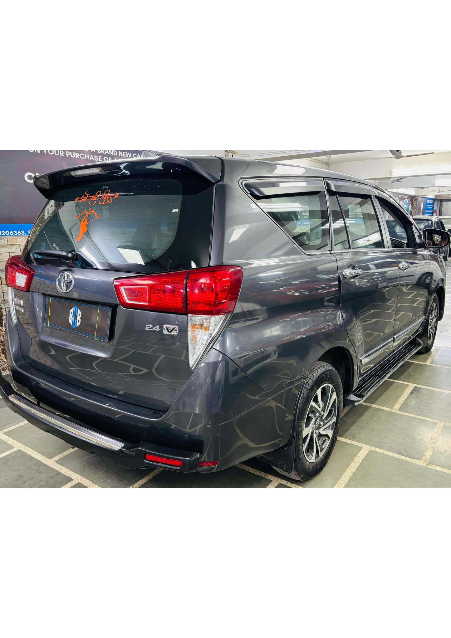 TOYOTA INNOVA CRYSTA V 2.4 MT DIESEL (2022)