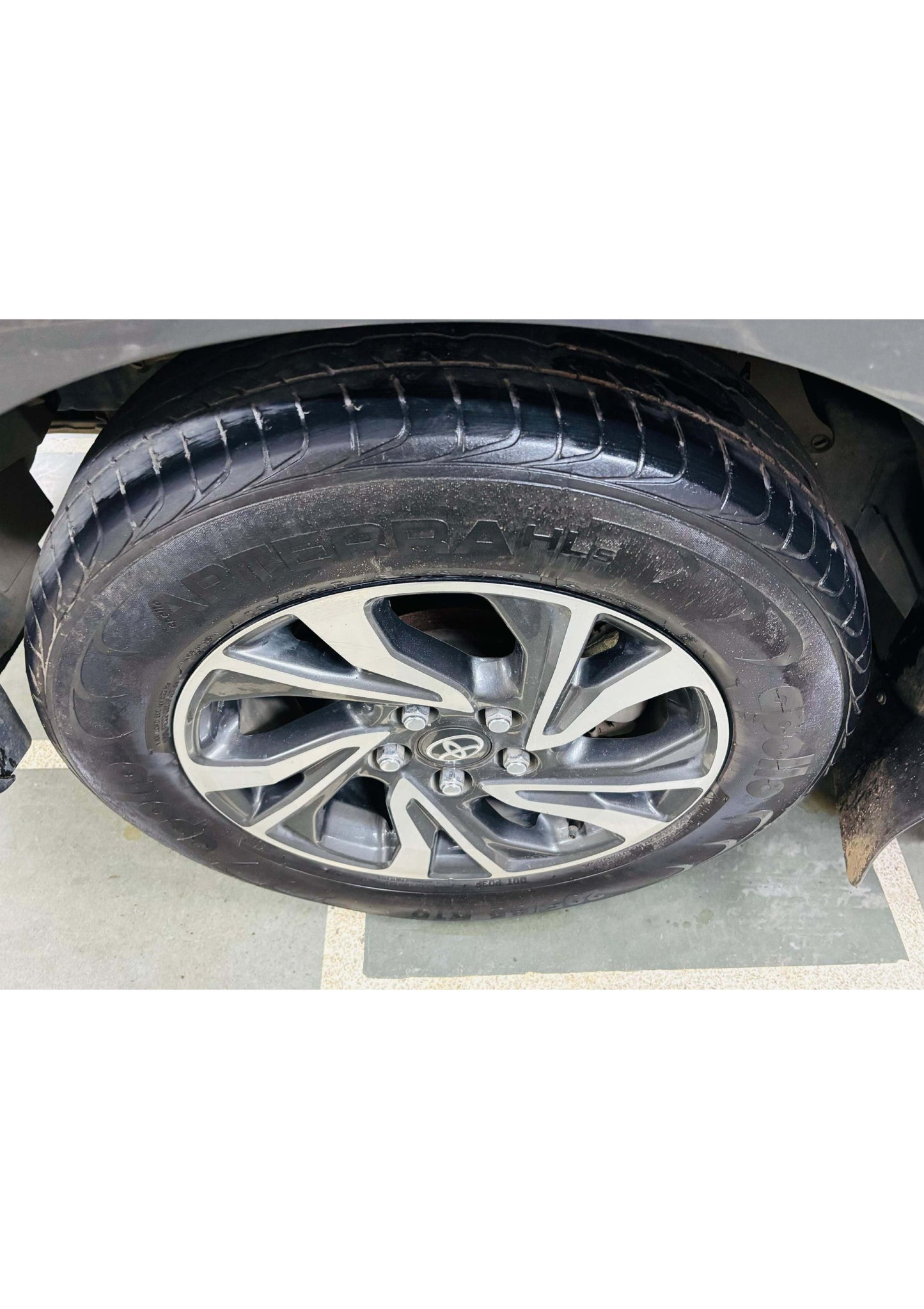 TOYOTA INNOVA CRYSTA V 2.4 MT DIESEL (2022)