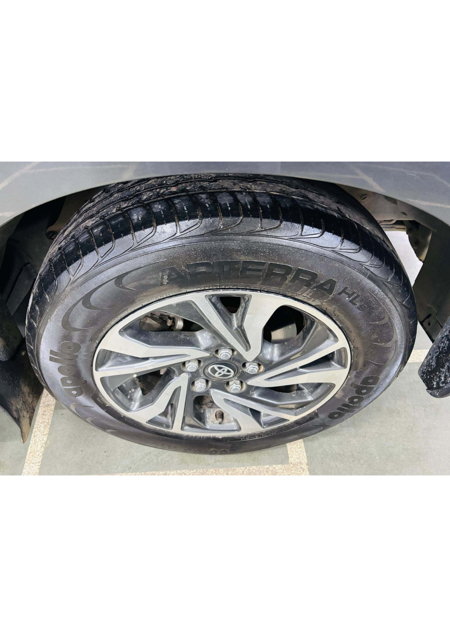 TOYOTA INNOVA CRYSTA V 2.4 MT DIESEL (2022)
