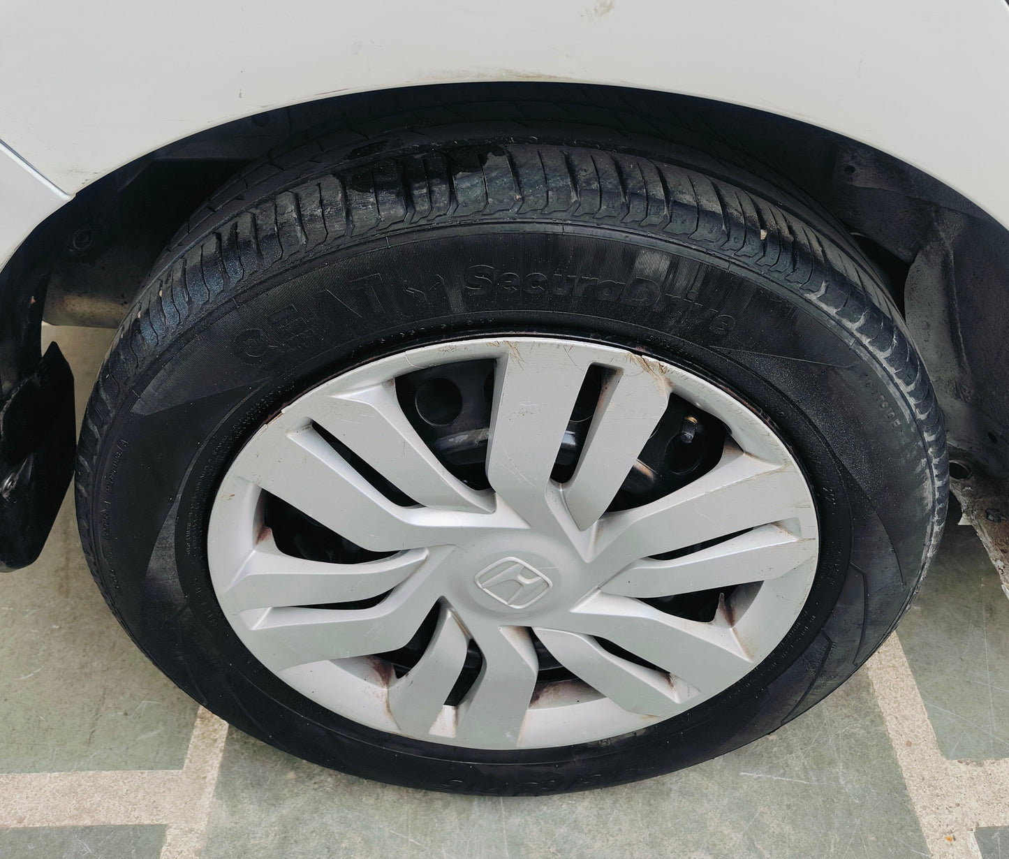 HONDA JAZZ V MT PETROL (2016)