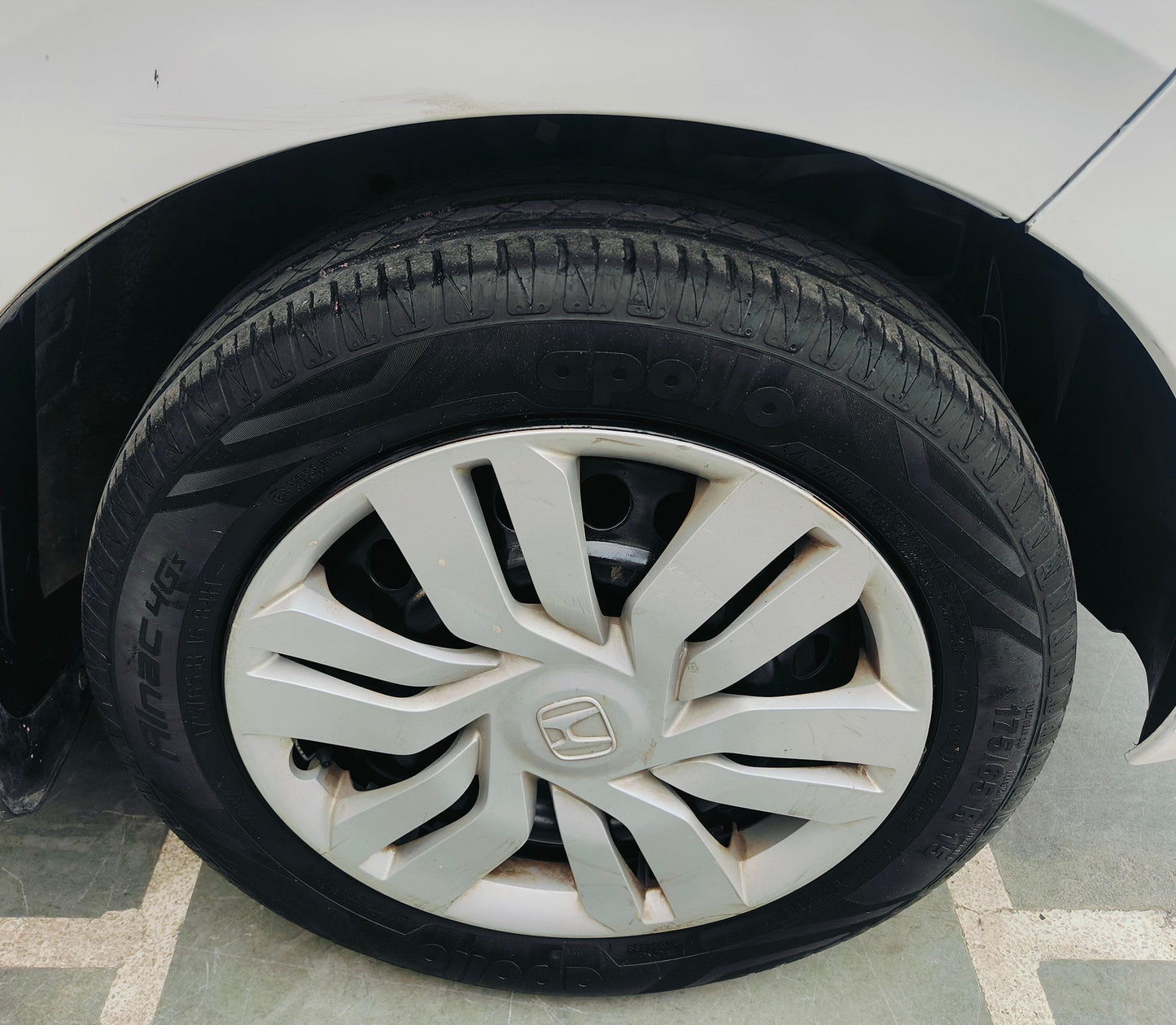 HONDA JAZZ V MT PETROL (2016)