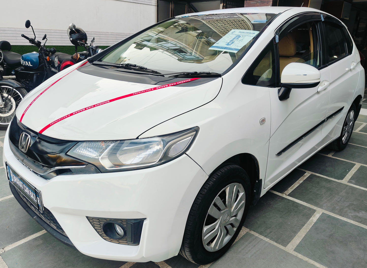 HONDA JAZZ V MT PETROL (2016)