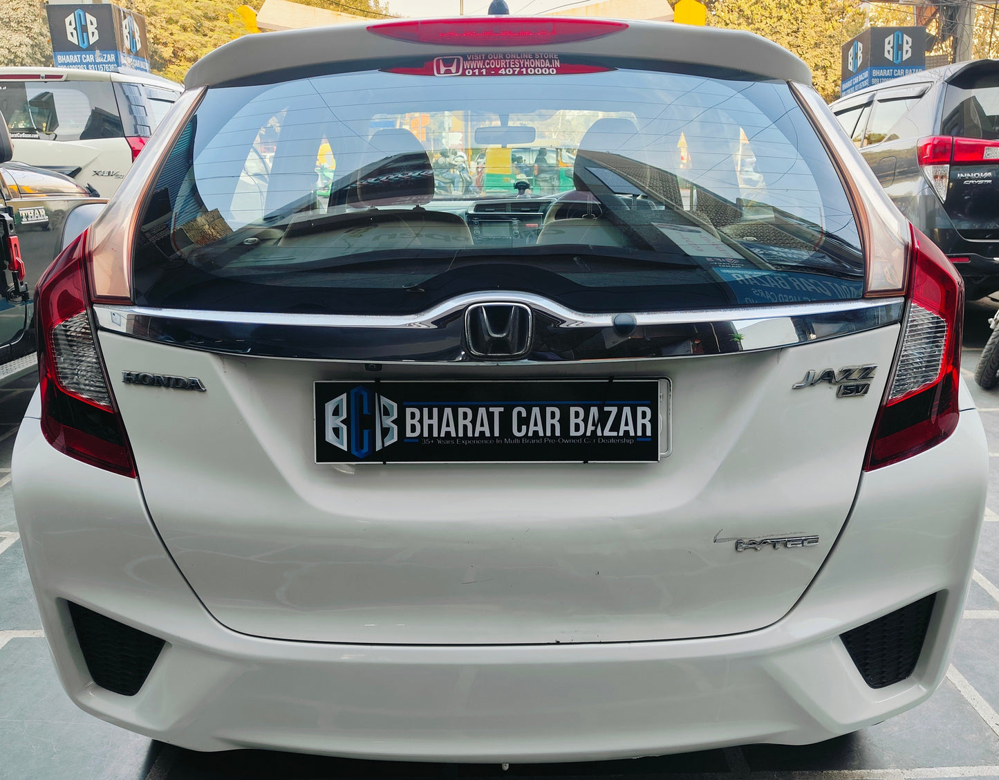 HONDA JAZZ V MT PETROL (2016)