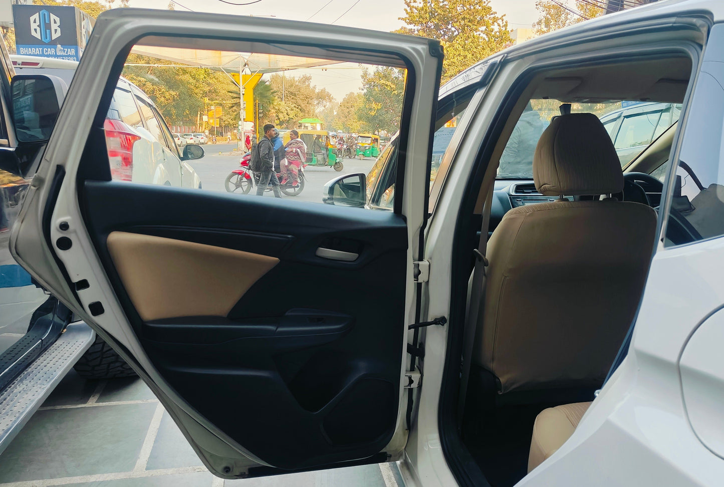 HONDA JAZZ V MT PETROL (2016)