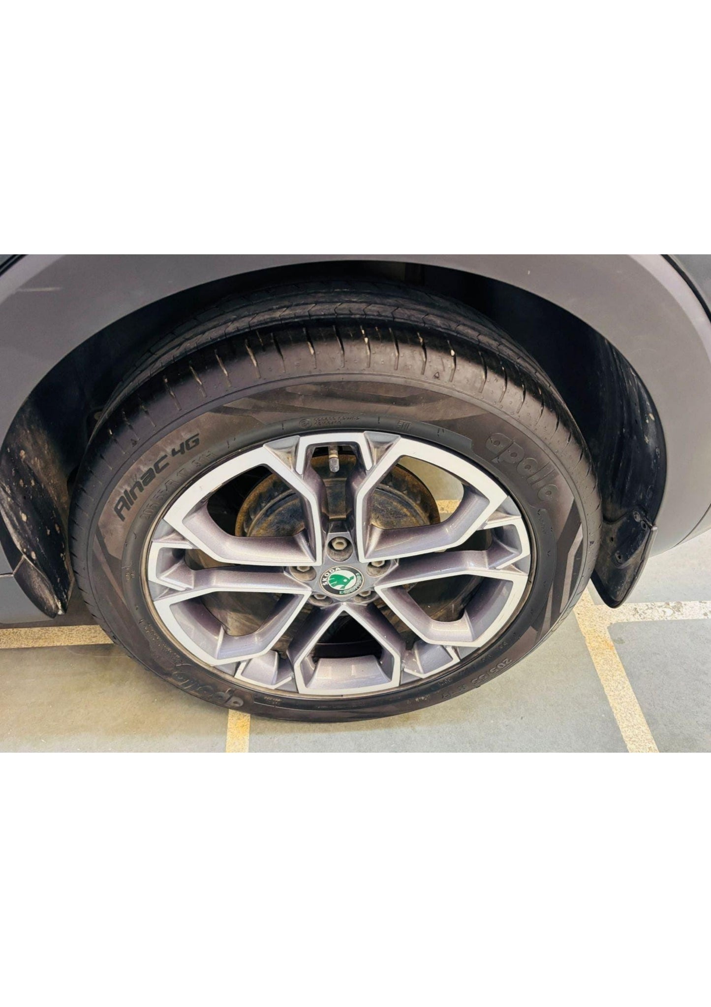 27,000 KMS SKODA KUSHAQ ACTIVE 1.O TSI MT PETROL (2022)