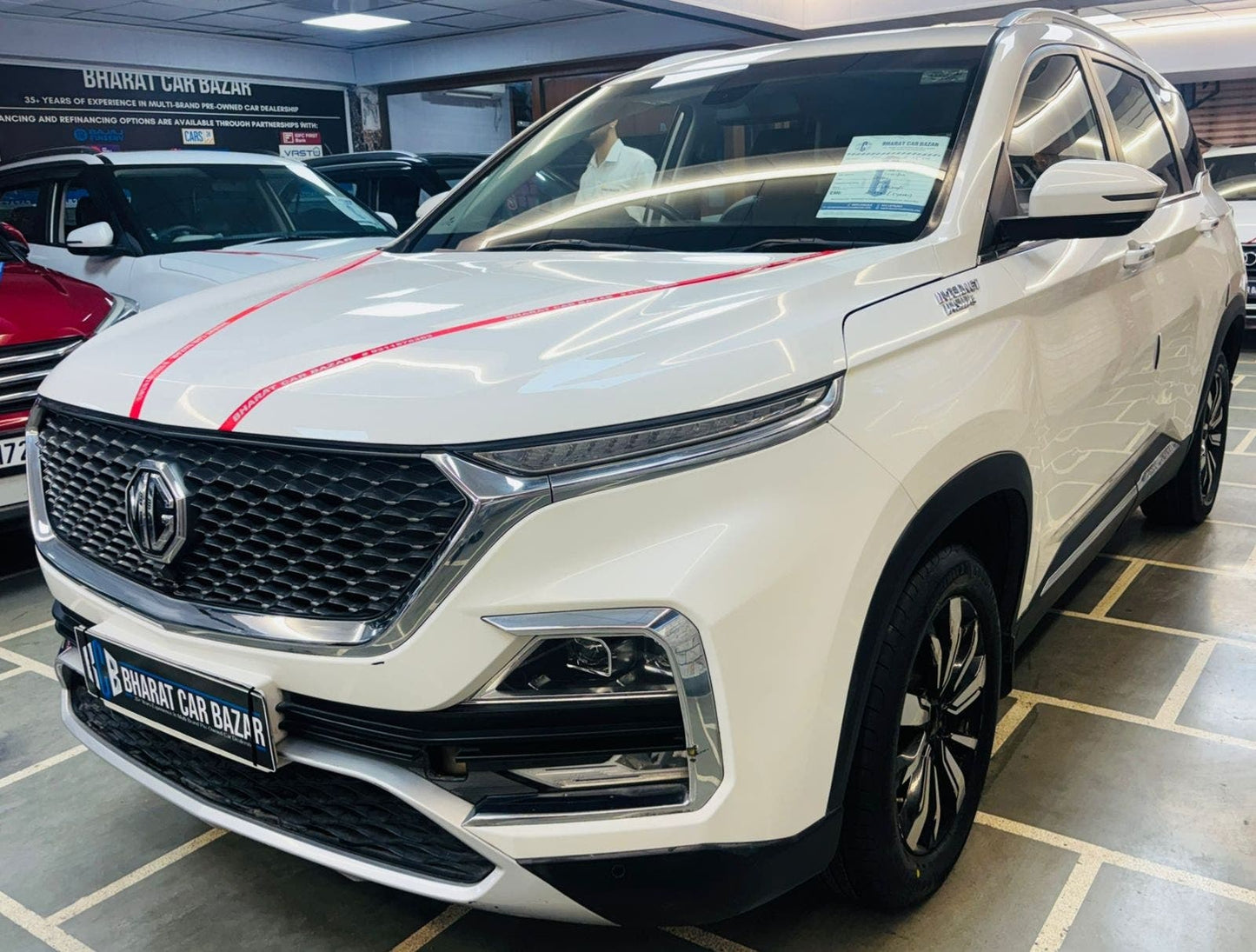 42,000 KMS MORRIS GARAGES HECTOR SHARP HYBRID MT 1.5 PETROL (2020)