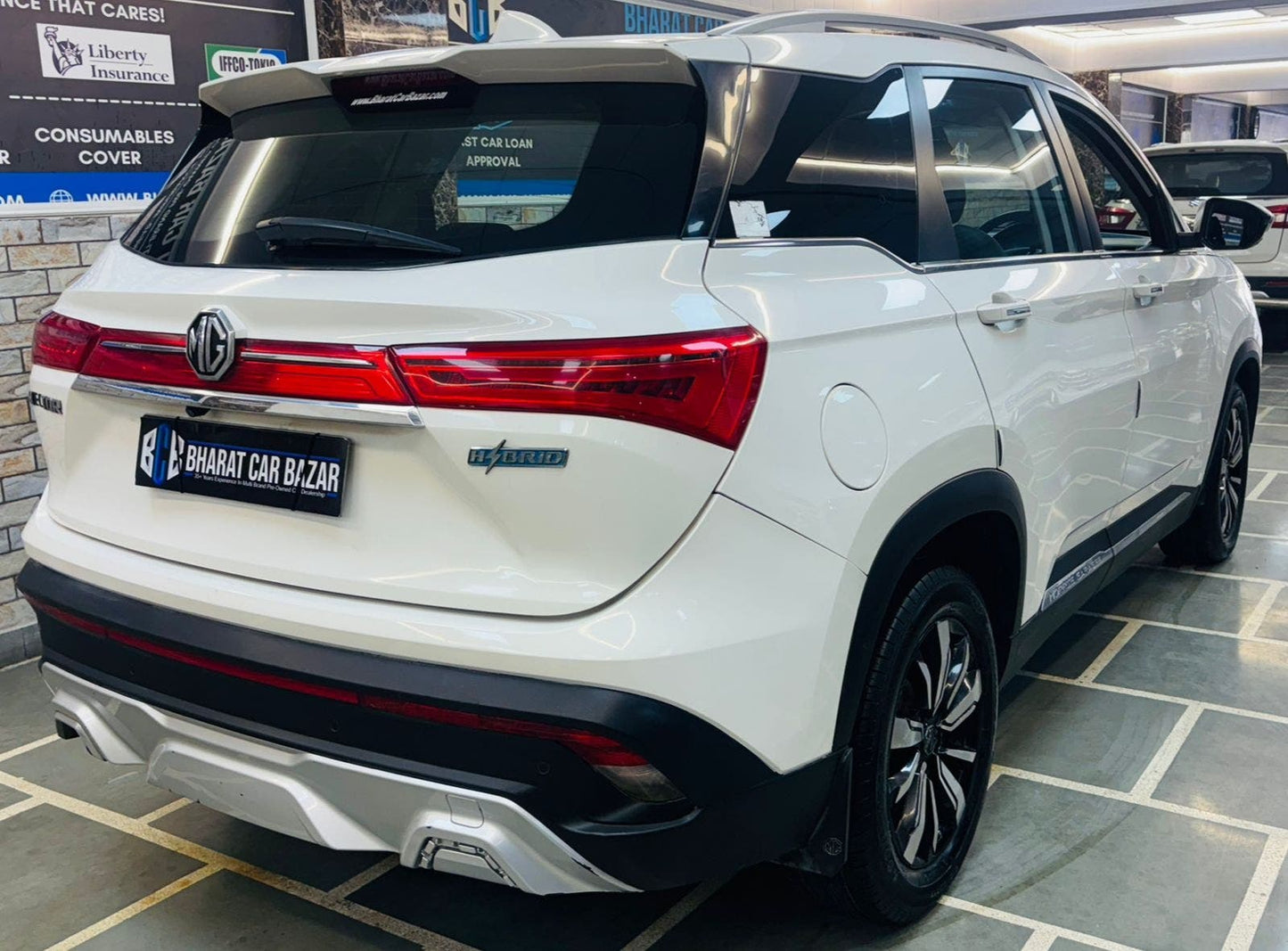 42,000 KMS MORRIS GARAGES HECTOR SHARP HYBRID MT 1.5 PETROL (2020)