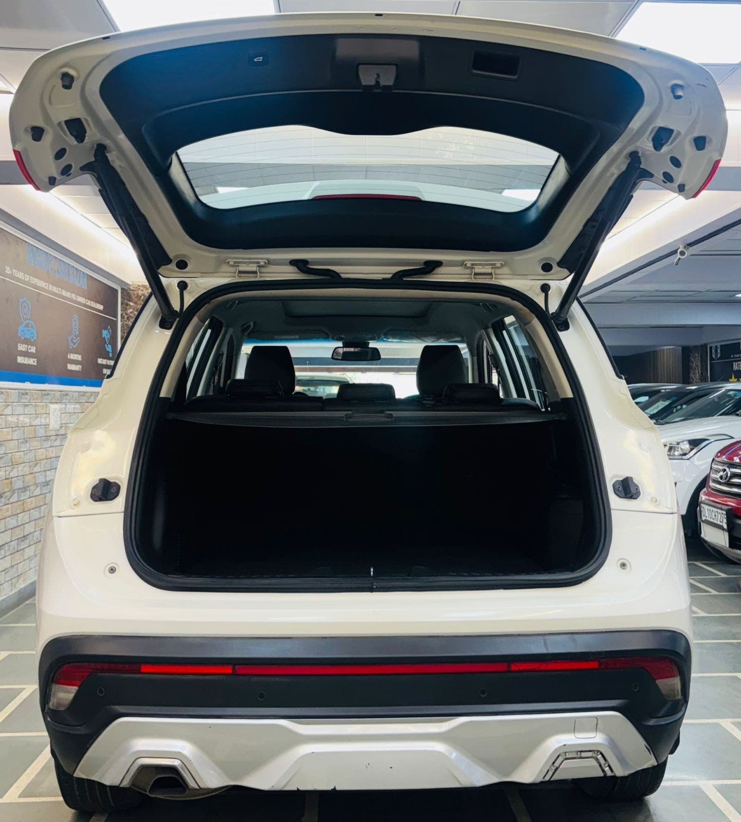 42,000 KMS MORRIS GARAGES HECTOR SHARP HYBRID MT 1.5 PETROL (2020)