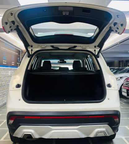 42,000 KMS MORRIS GARAGES HECTOR SHARP HYBRID MT 1.5 PETROL (2020)