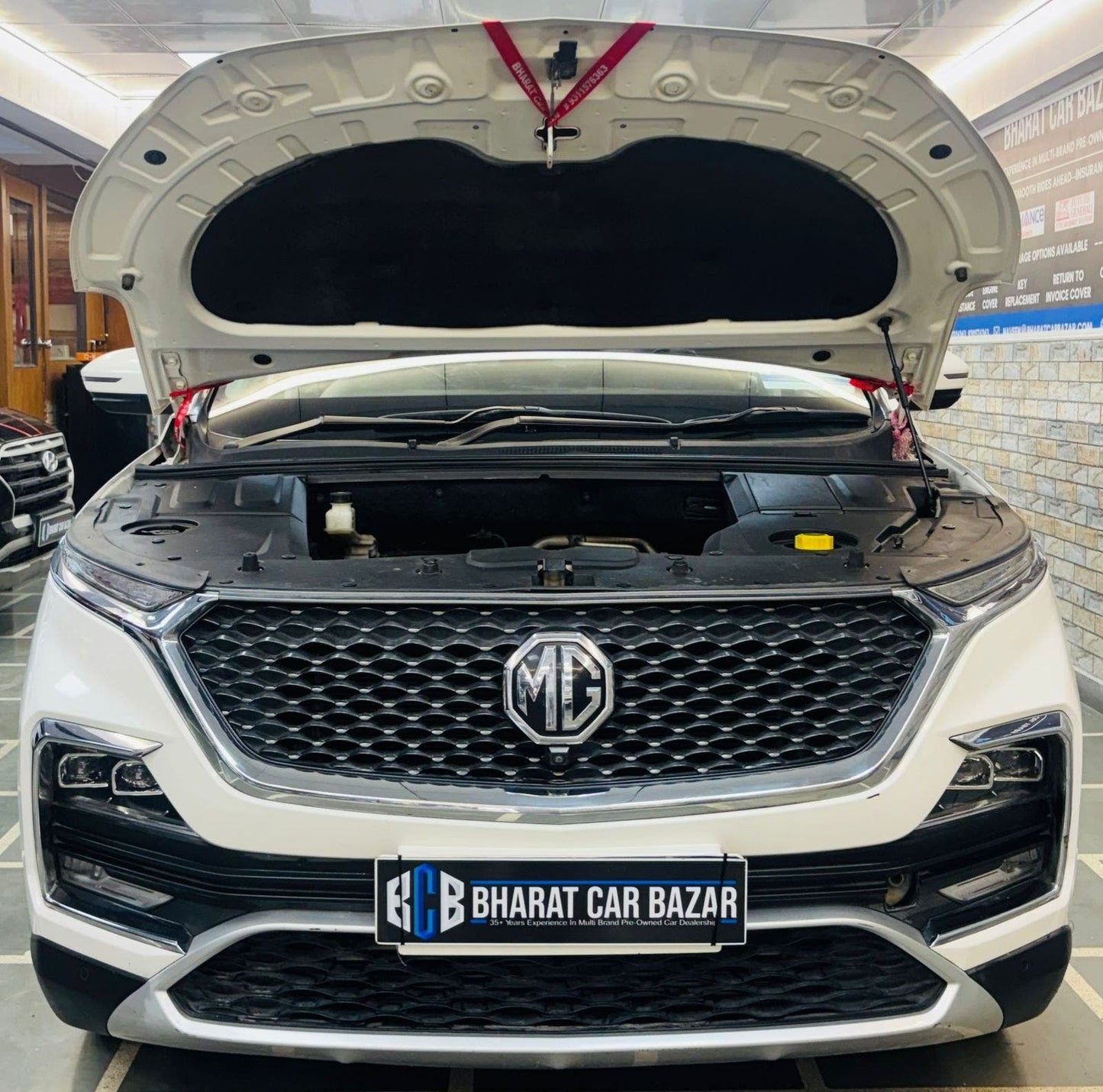 42,000 KMS MORRIS GARAGES HECTOR SHARP HYBRID MT 1.5 PETROL (2020)