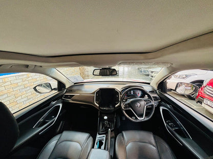 42,000 KMS MORRIS GARAGES HECTOR SHARP HYBRID MT 1.5 PETROL (2020)