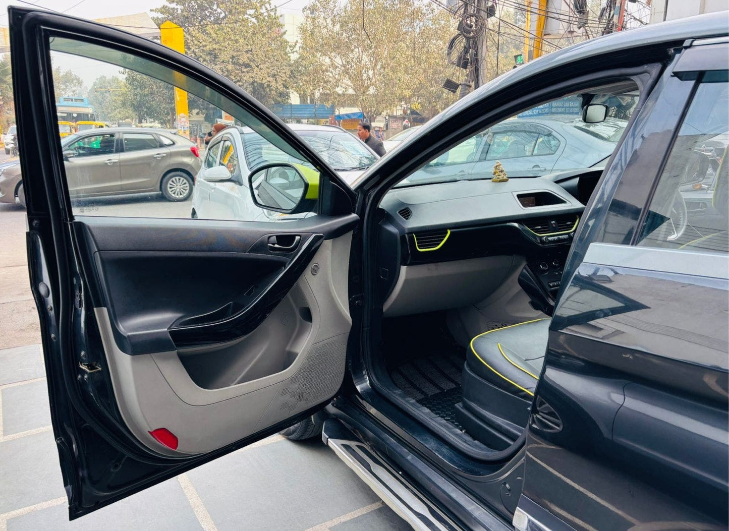 TATA NEXON KRAZ 1.2 PETROL (2018)