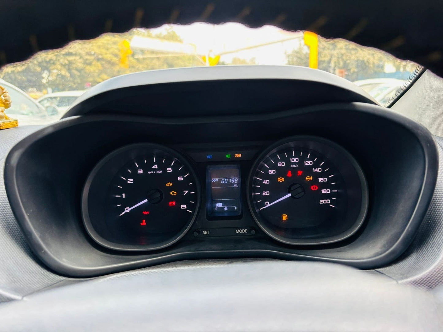 TATA NEXON KRAZ 1.2 PETROL (2018)