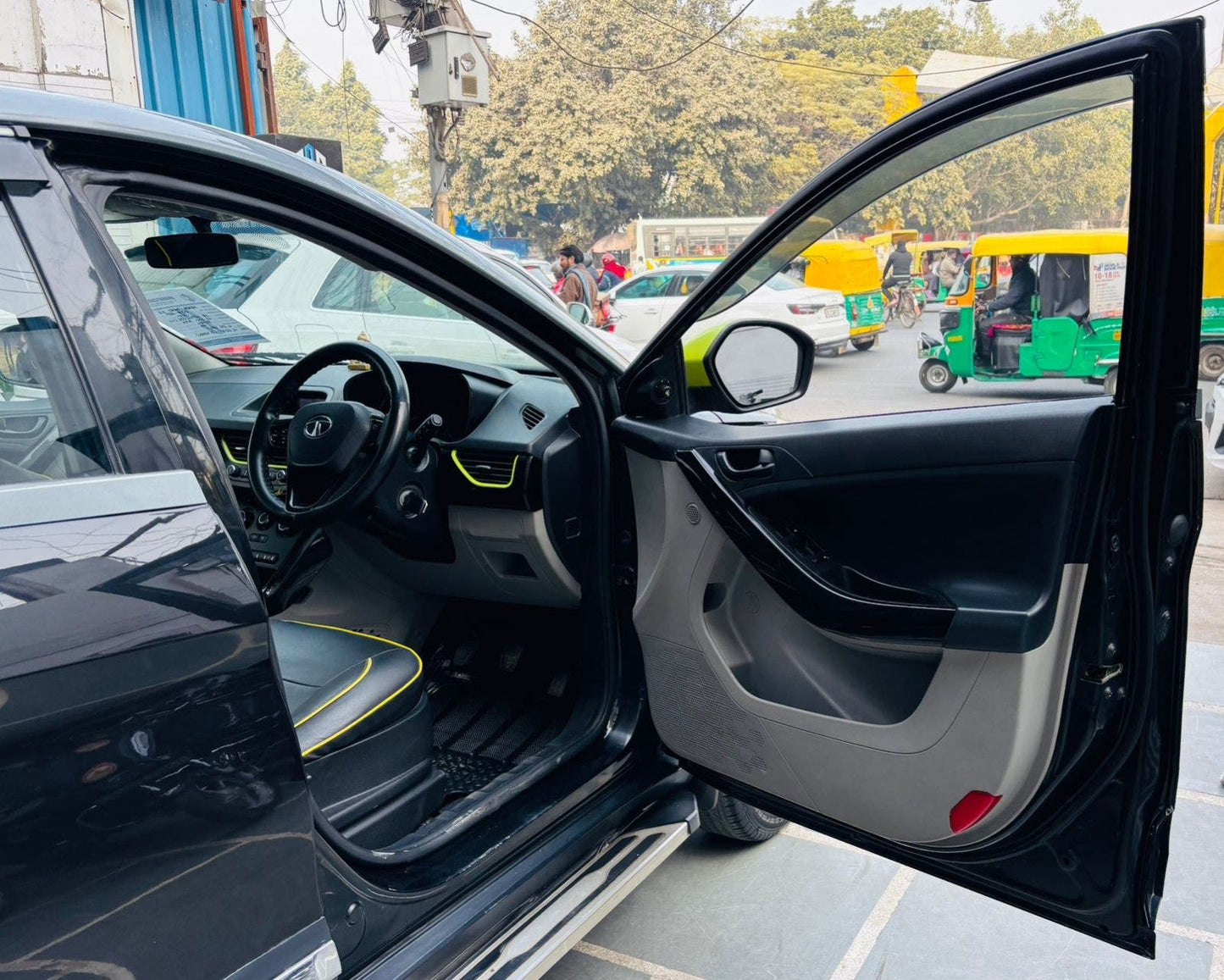 TATA NEXON KRAZ 1.2 PETROL (2018)