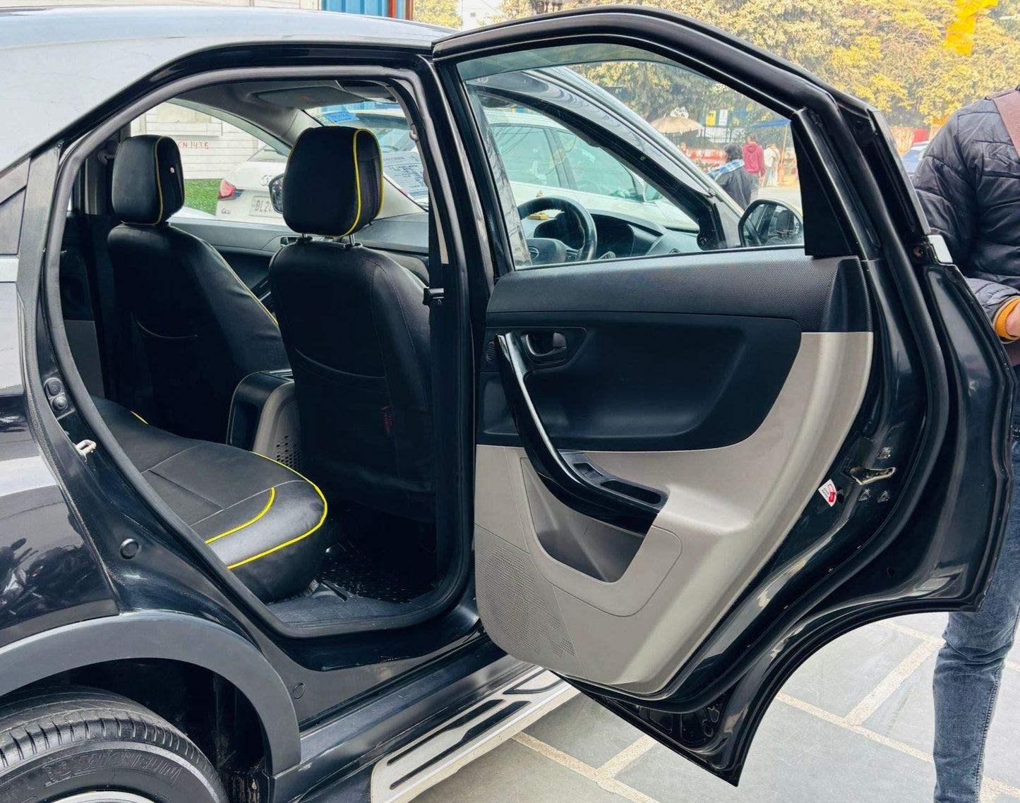 TATA NEXON KRAZ 1.2 PETROL (2018)